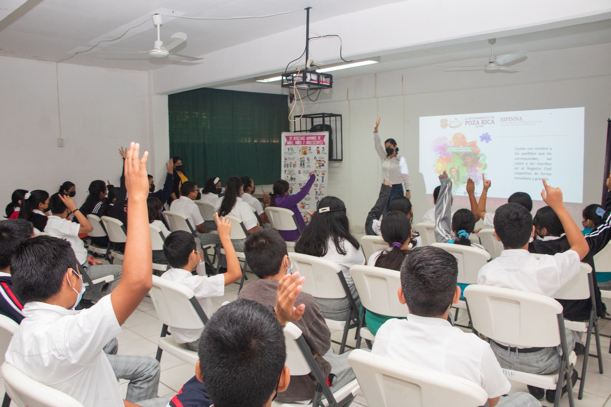 Pláticas sobre Acoso Escolar y los Derechos de Niñas, Niños y Adolescentes en Escuela Secundaria