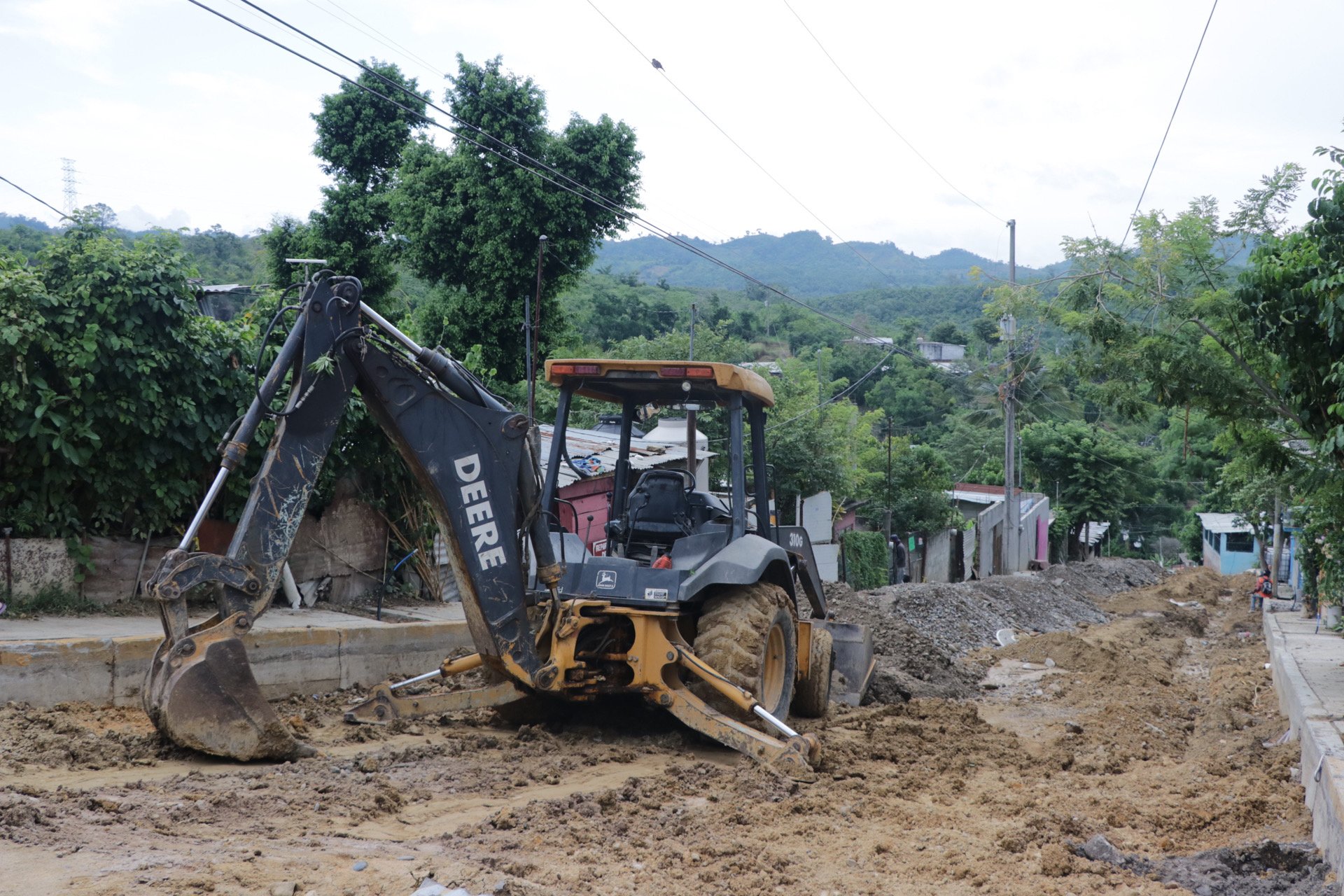 Supervisión de obras en la colonia Sector Popular
