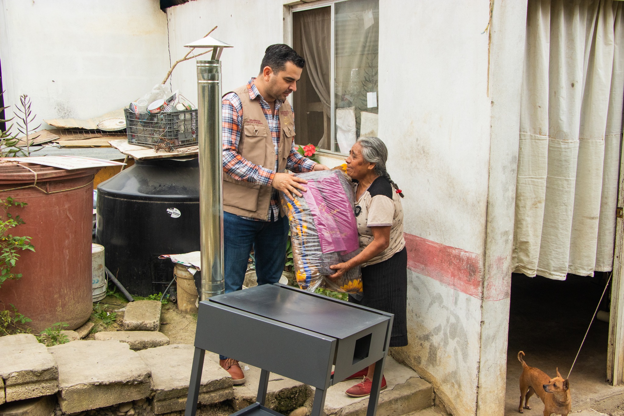 Última entrega de estufas ecológicas