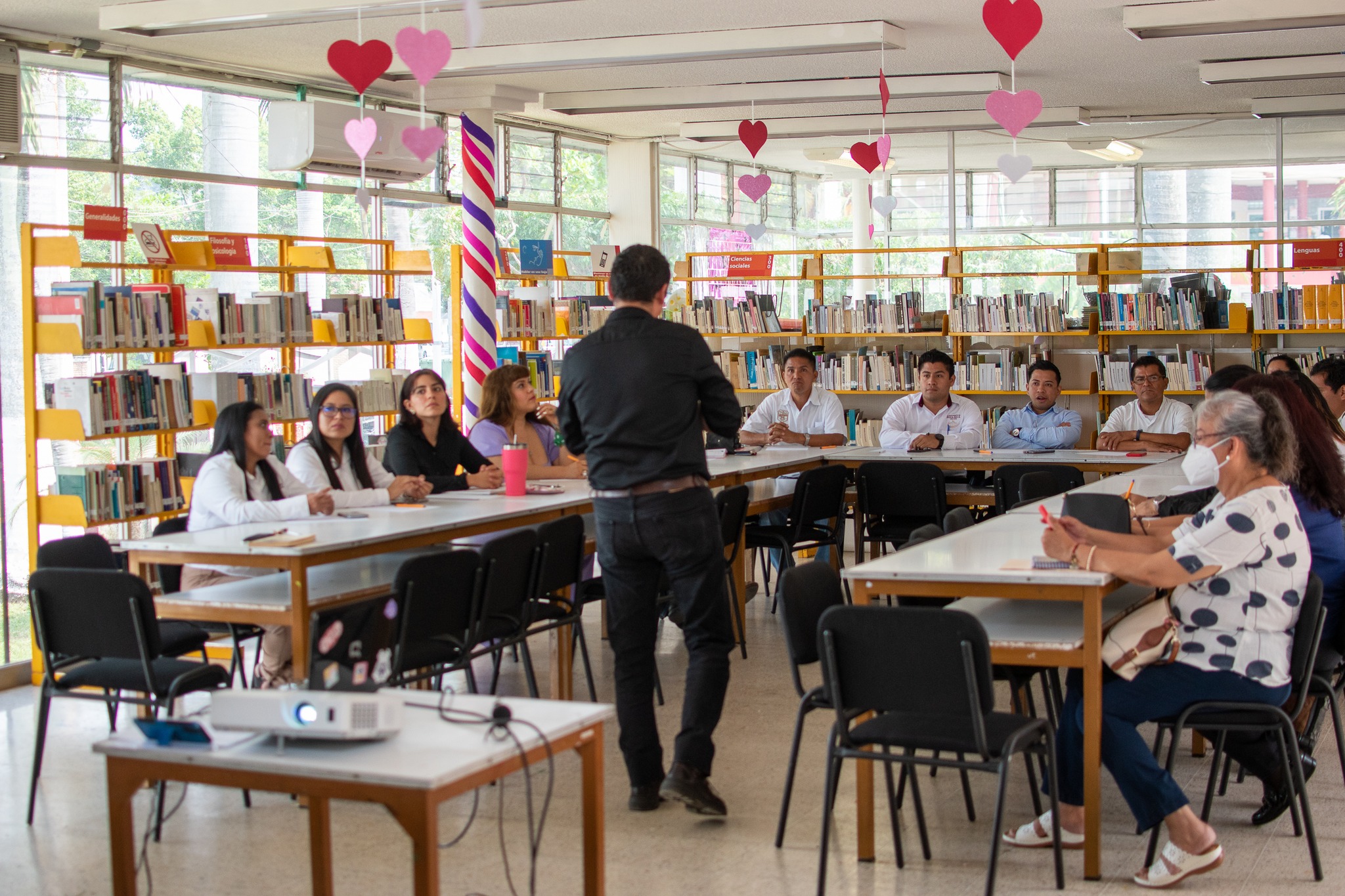 Curso taller básico de “Lengua de Señas Mexicana”