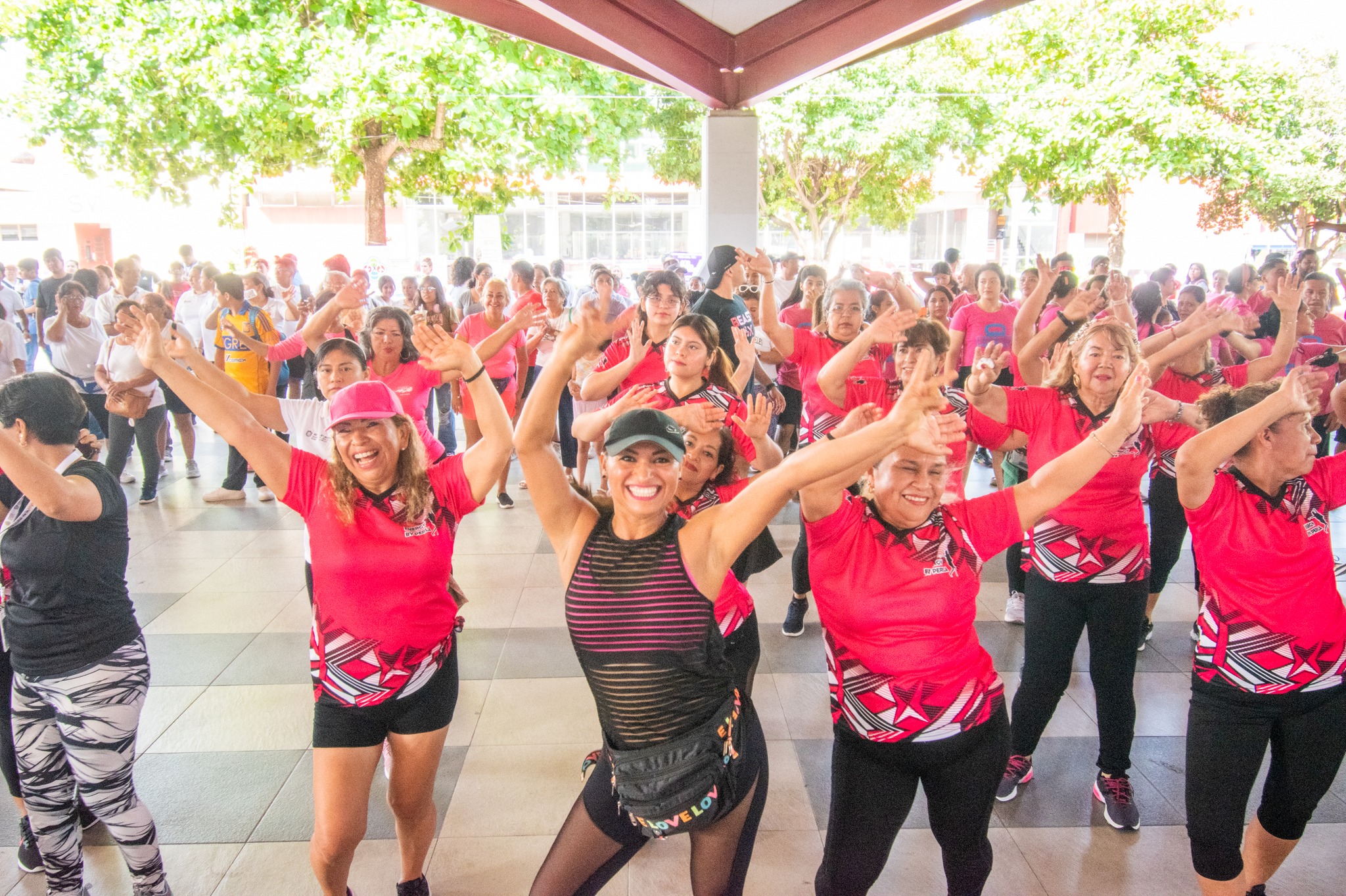 ¡El Primer Zumbatón Estatal en Poza Rica fue un rotundo éxito!