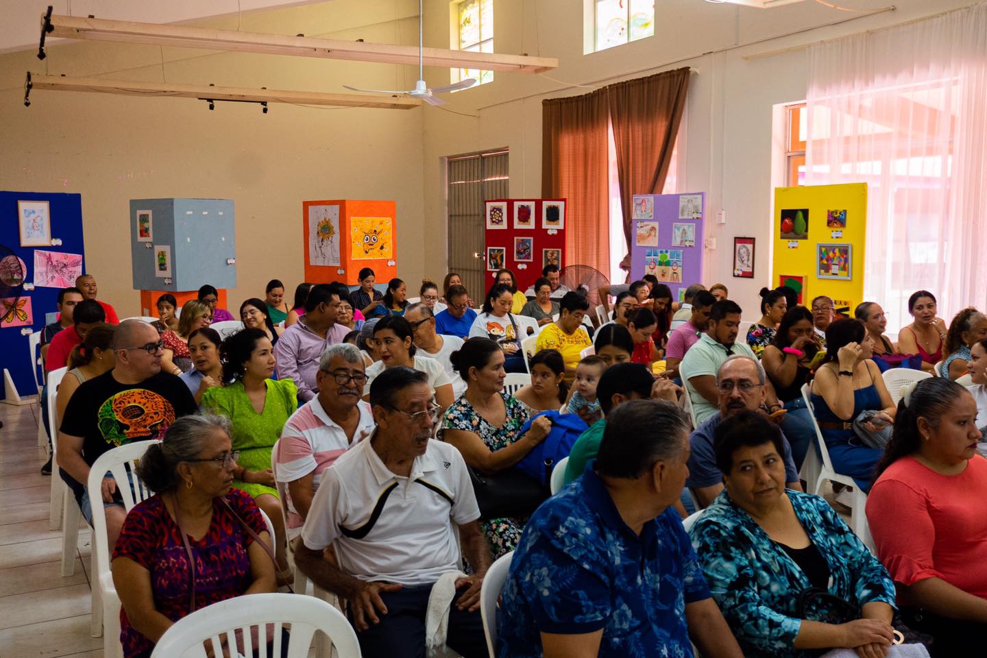 Clausura exitosa de los Cursos de Verano 2023 en Casa de Cultura