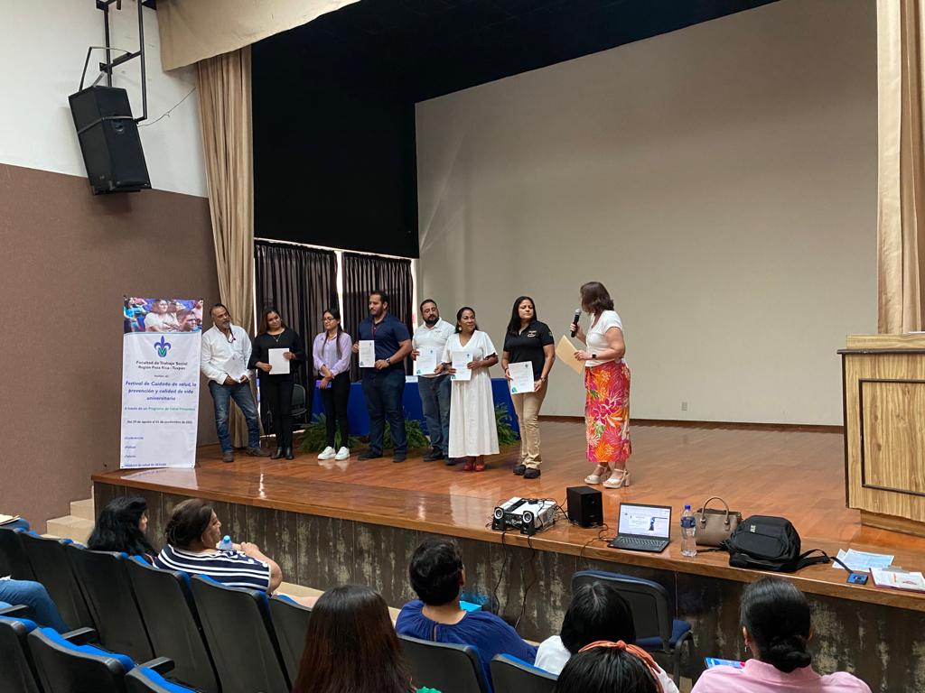 Promoviendo la Prevención y la Conciencia en Estudiantes de la Universidad Veracruzana