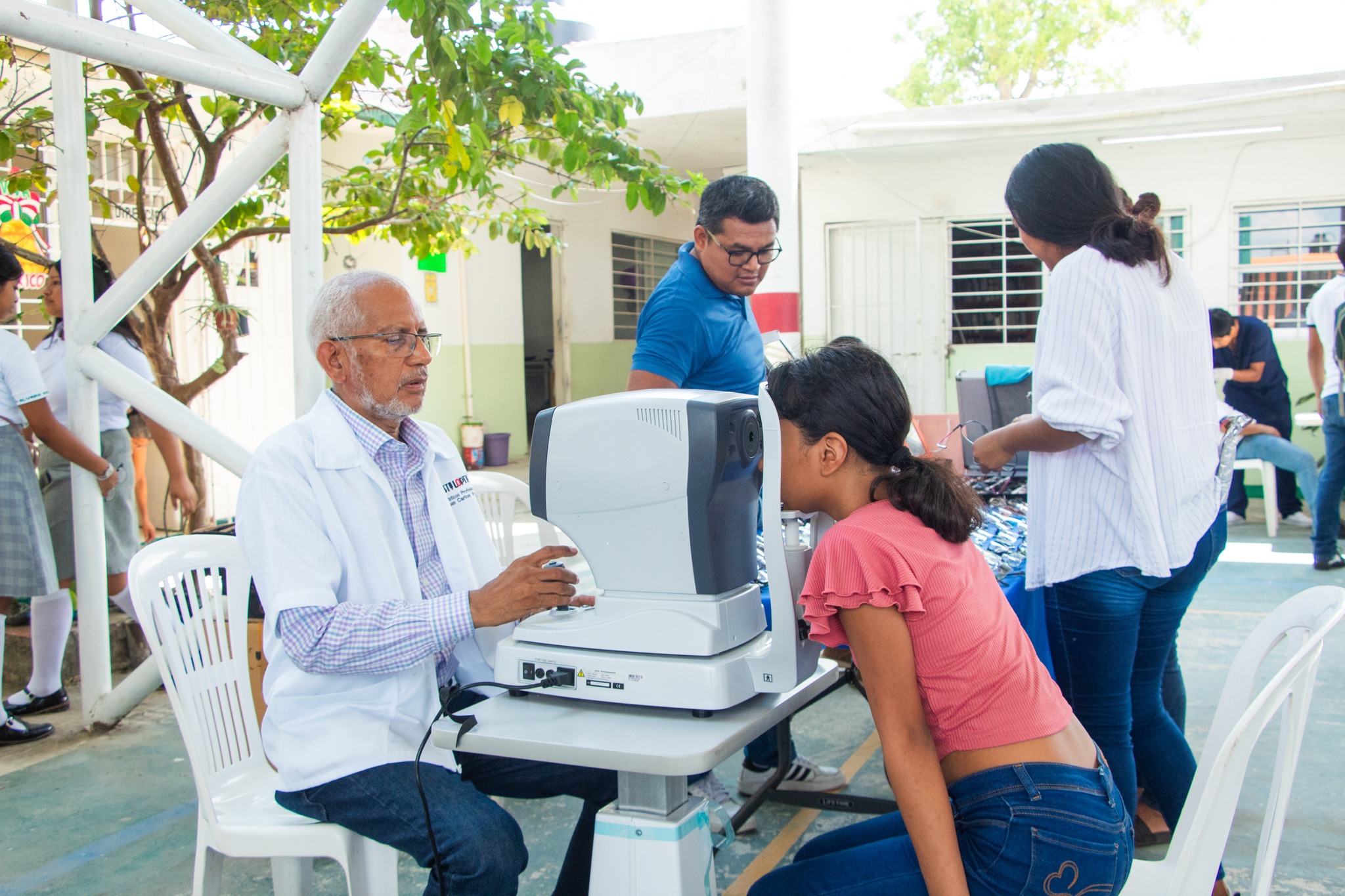 Brigada de Salud Integral Llevada a la Colonia Independencia con Gran Éxito