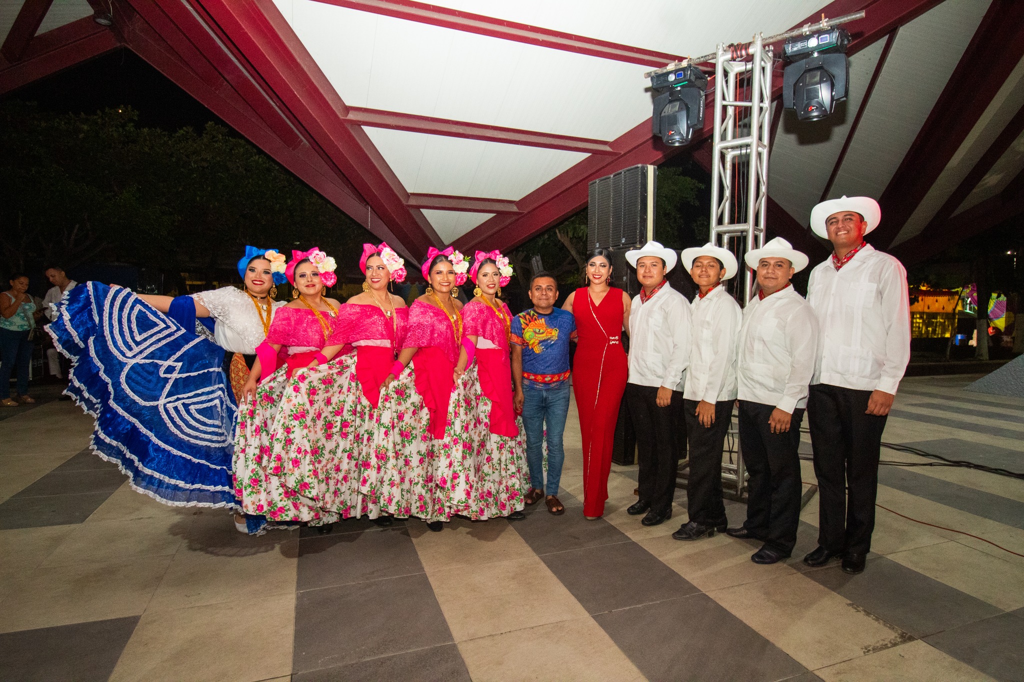 Visita de Operadoras Turísticas a Poza Rica para Explorar su Riqueza Cultural y Gastronómica