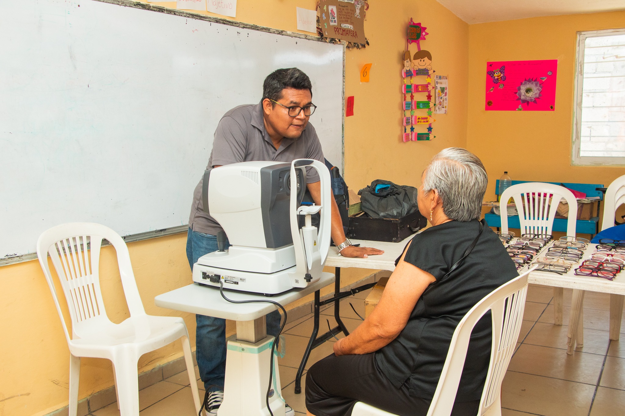 Brigada de Salud Ofrece Servicios Gratuitos en la Colonia Reforma de Poza Rica